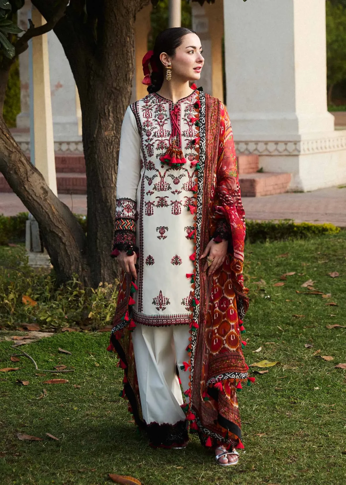 SS Lawn 24 by Hussain Rehar for Fawn