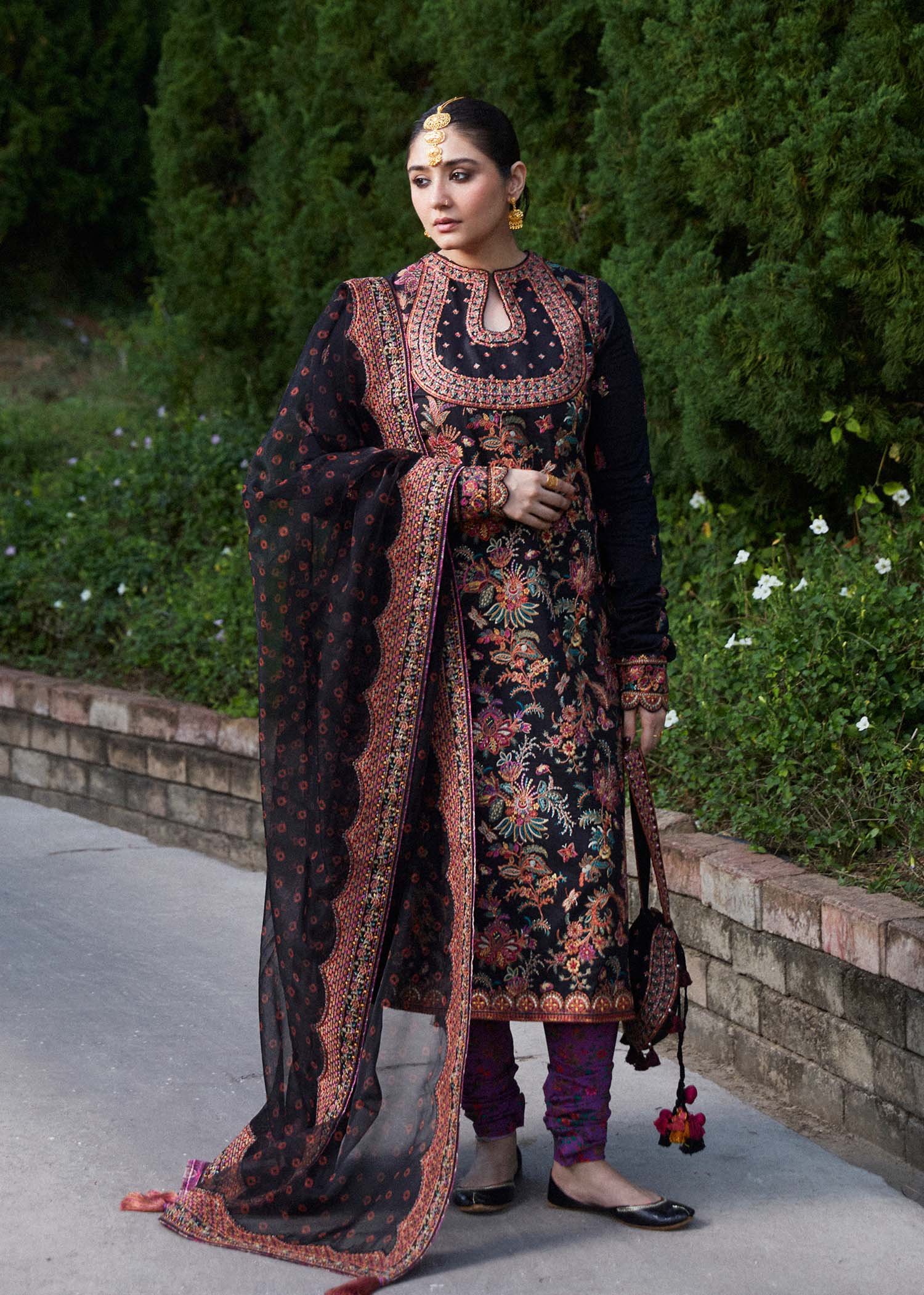 Siyaan Zaiba-Eid Stitched Lawn Collection'24 by hussain rehar