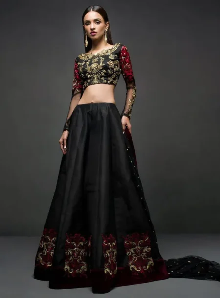 Formals Black Choli By Zainab Chottani