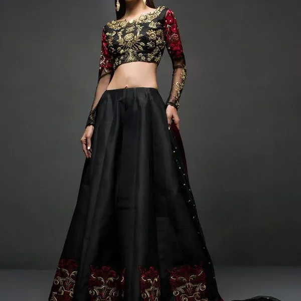 Formals Black Choli By Zainab Chottani