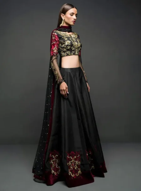 Formals Black Choli By Zainab Chottani