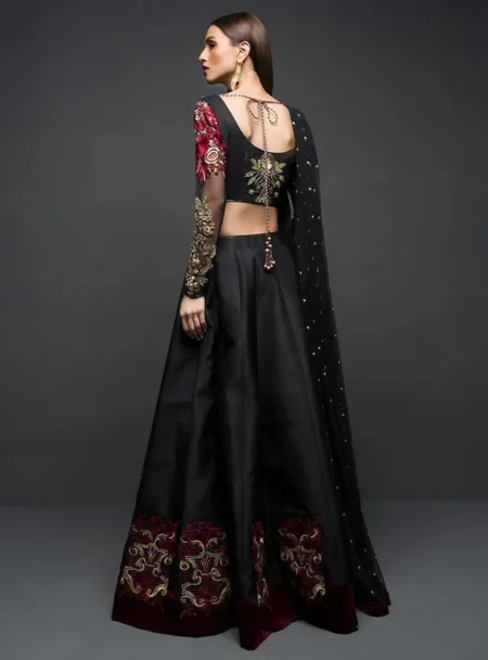 Formals Black Choli By Zainab Chottani