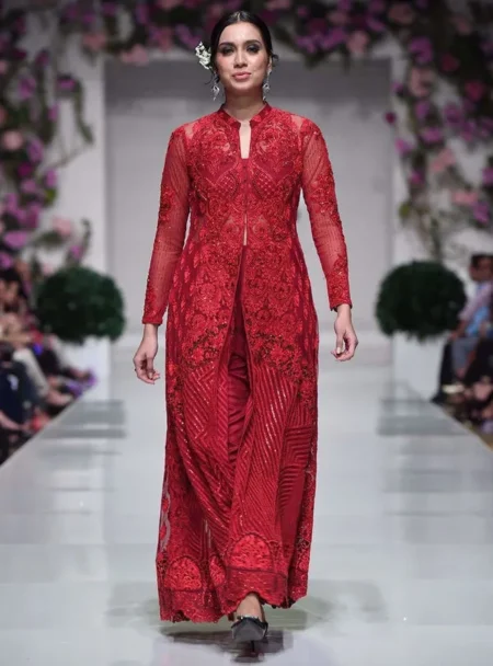 Formals Rouge L`Amour By Zainab Chottani