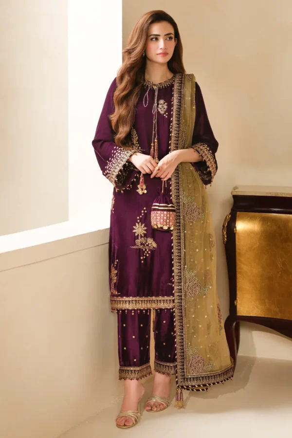 Jazmin Embroidered Velvet Formal VF-2032