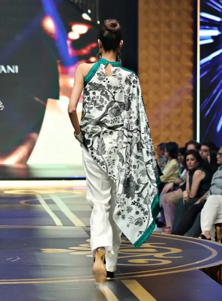 Luxury Pret Aana By Zainab Chottani