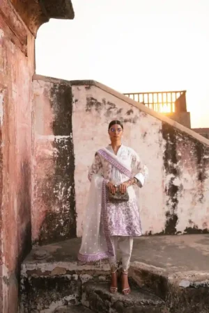 Maansi Adira By Nilofer Shahid