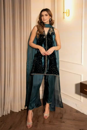Sapphire By Mahum Asad Luxury Pret
