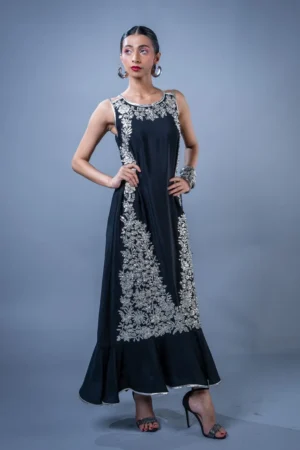 Rizwan Beyg Runway Siyaah By Kavya