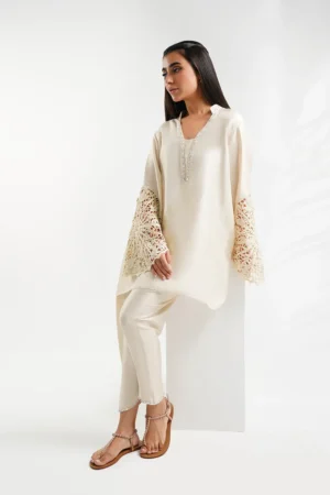 Vida (A) Pret By Sania Maskatiya