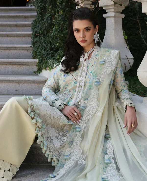 Republic Eid Luxury Lawn - D8-A - Zuri