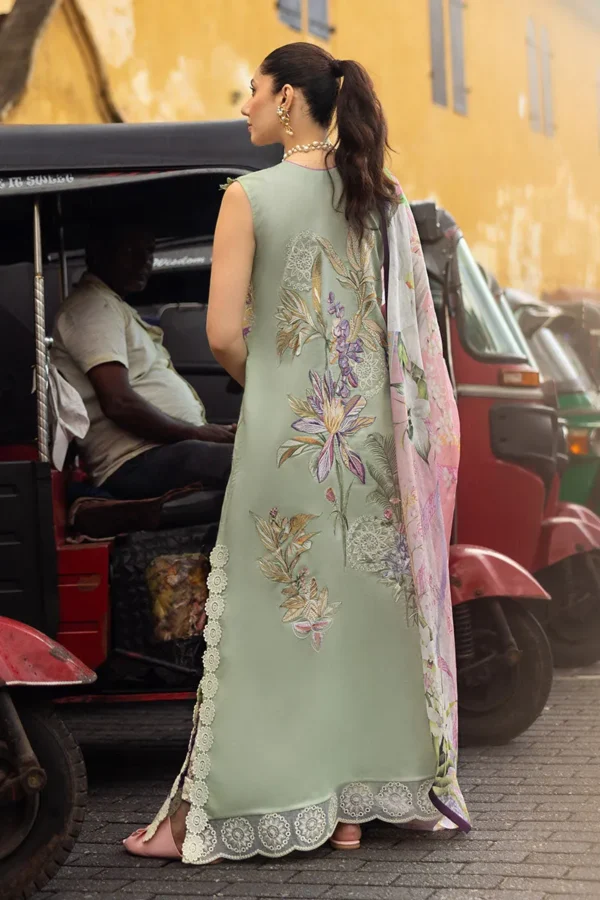 Mushq Luxury Lawn - Beaming Drift