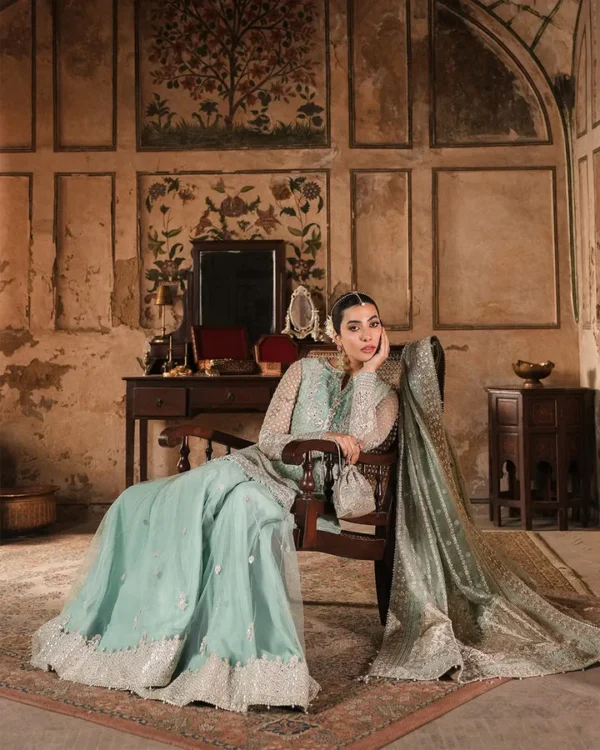 Faiza Saqlain Zimmal - Valari