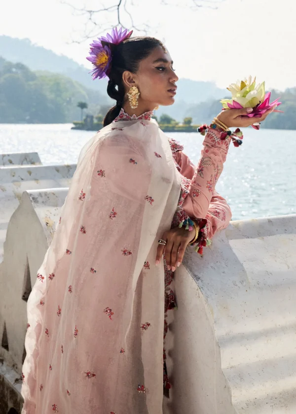 Hussain Rehar Luxury Lawn 25 - Peaar