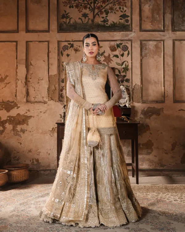 Faiza Saqlain Zimmal - Camillie