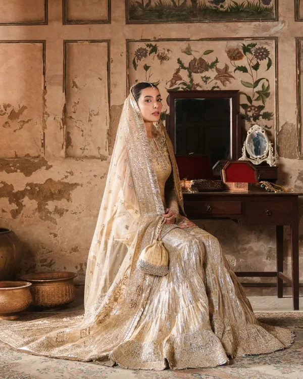 Faiza Saqlain Zimmal - Camillie