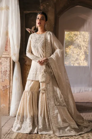 Faiza Saqlain Zimmal - Devina