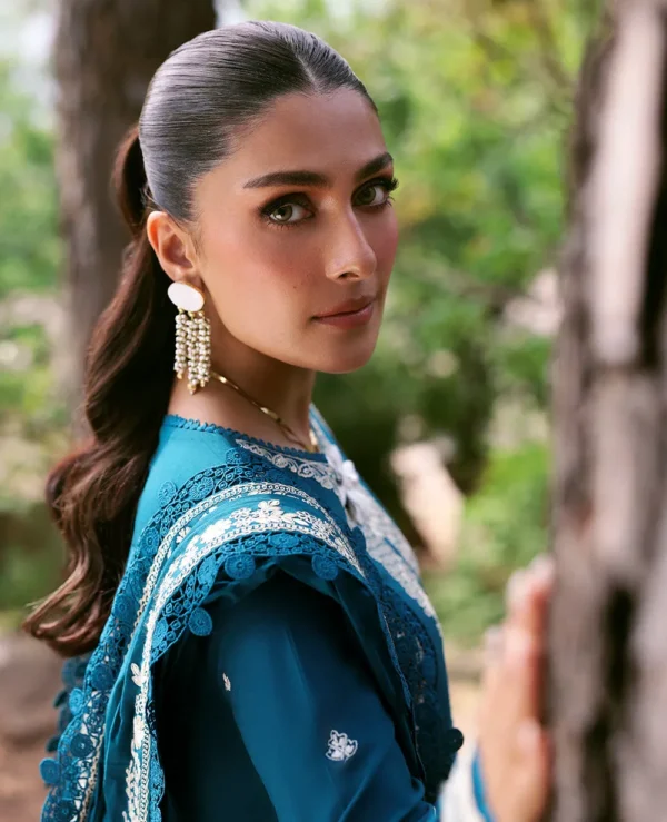 Republic Summer Lawn - D6-B - Naya