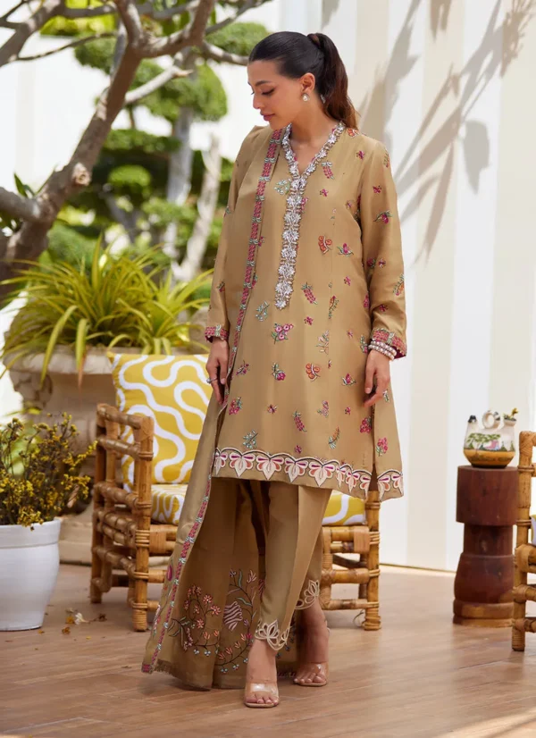 Farah Talib Aziz Tara Eid Luxe 25 - Lira