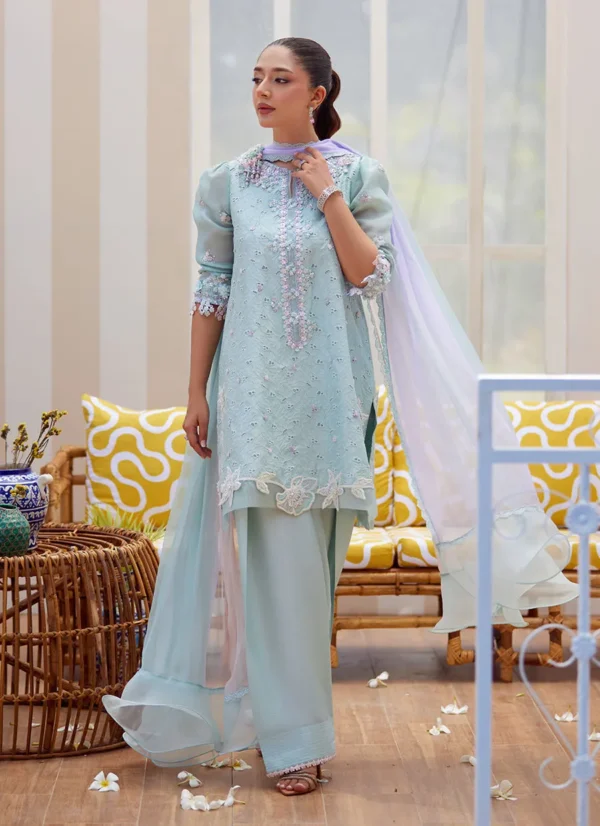Farah Talib Aziz Tara Eid Luxe 25 - Noa Ice