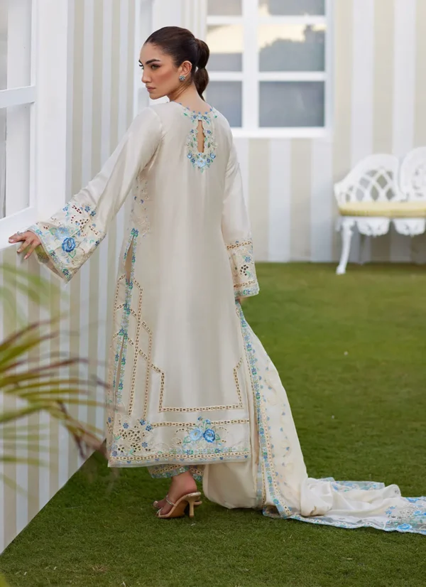Farah Talib Aziz Tara Eid Luxe 25 - Delina