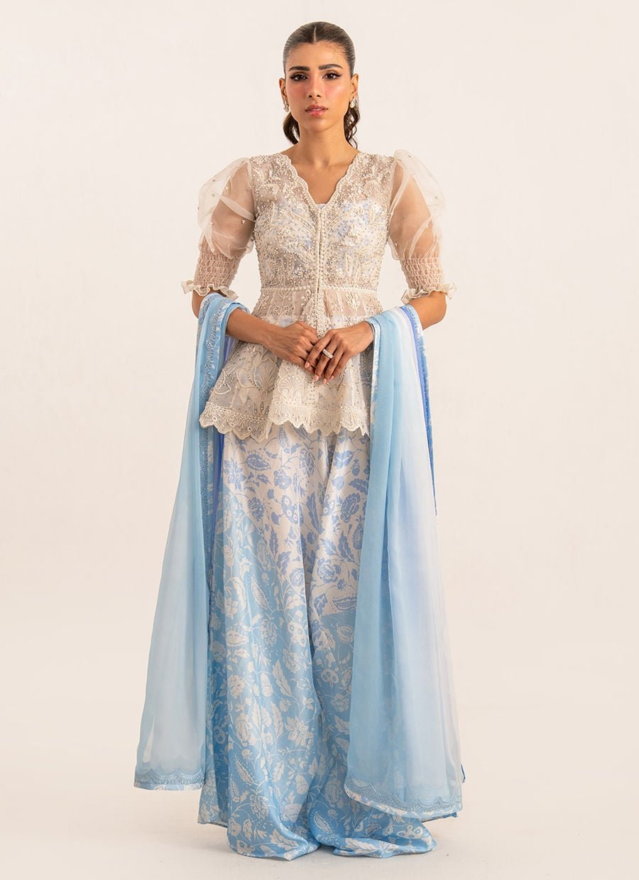 Farah Talib Aziz Lea Luxe - Luca